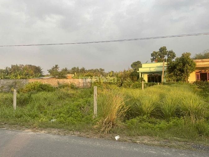 Bán đất thổ cư 1 tỷ 4 thương lượng mặt tiền chính chủ