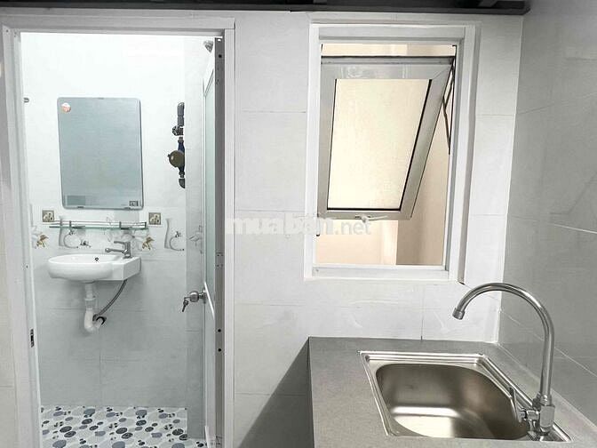 PHÒNG TRỌ MỚI ĐẸP, CÓ MÁY LẠNH, GẦN SPKT, NGÂN HÀNG