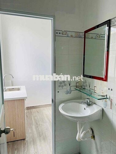 CHO THUÊ PHÒNG CỬA SỔ TRỜI THOÁNG MÁT + SẠCH SẼ CHO ANH CHỊ EM MÌNH