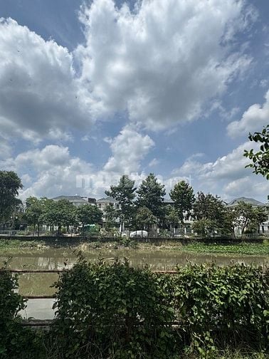 Lô đất view sông- 10x15m-Đối diện LakeView - Giá: 23 Tỷ Xây Được hầm