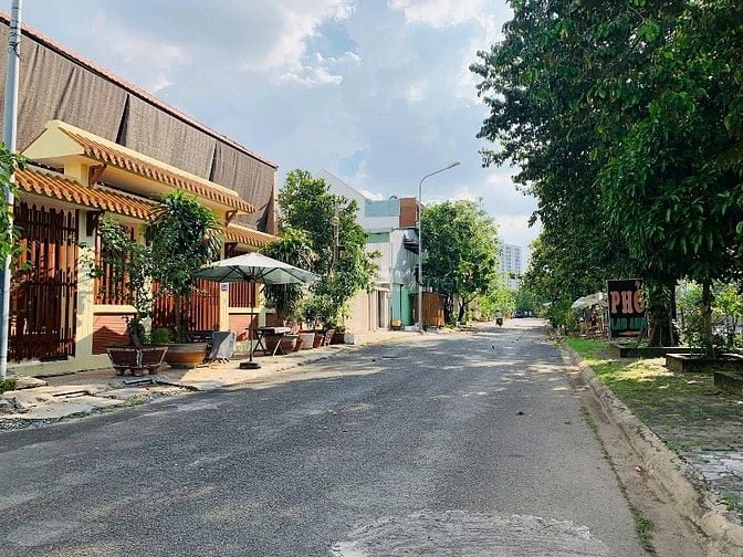 Lô đất view sông- 10x15m-Đối diện LakeView - Giá: 23 Tỷ Xây Được hầm