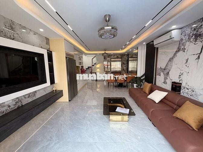 Bán nhà 6 Tầng,gara ôtô,phố Ngọc Thuỵ,DT 48m2, Mt 4,6m.Giá chỉ 15,9 tỷ