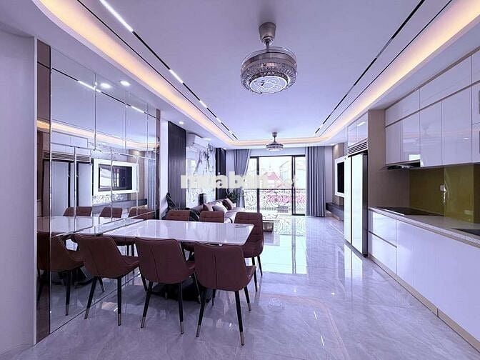 Bán nhà 6 Tầng,gara ôtô,phố Ngọc Thuỵ,DT 48m2, Mt 4,6m.Giá chỉ 15,9 tỷ