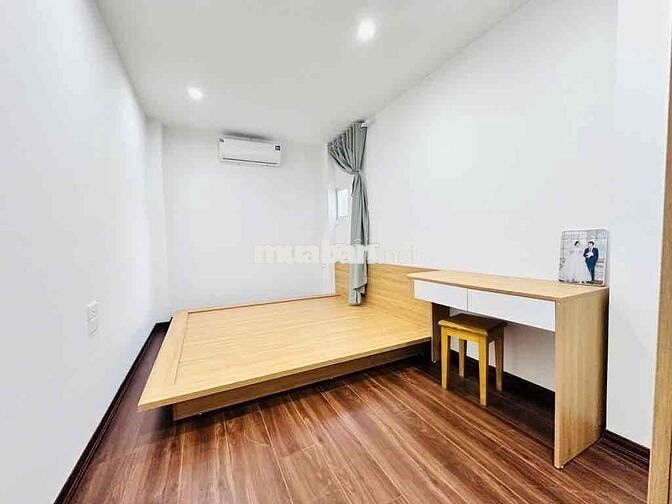 Văn Chương Khâm Thiên - 19m2,  5 tầng , MT 2,6 , 5,4tỷ