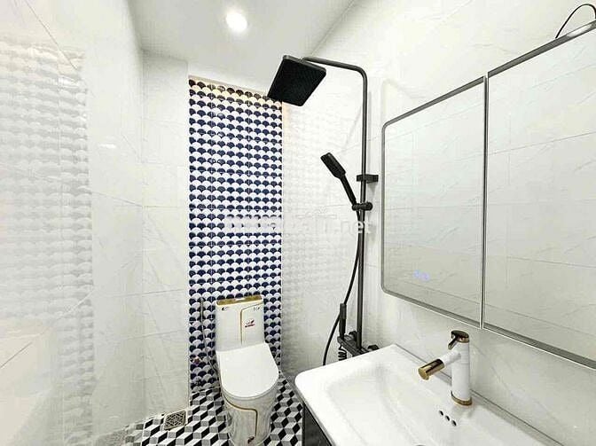 Bán nhà chính chủ hẻm 2056 sổ riêng vay ngân hàng