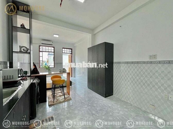Cho Thuê Căn Hộ Ban Công Tách Bếp Full NT Đường Vĩnh Hội Quận 4