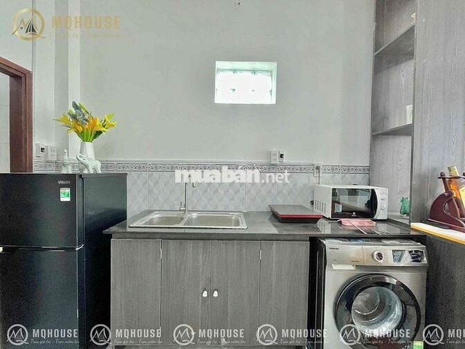 Cho Thuê Căn Hộ Ban Công Tách Bếp Full NT Đường Vĩnh Hội Quận 4