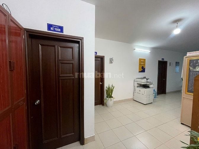 Bán căn hộ chung cư số 165 phố Thái Hà, nhà đẹp, căn góc 3 mặt thoáng. Bán căn hộ chung cư số 165 phố Thái Hà, nhà đẹp, căn góc 3 mặt thoáng.