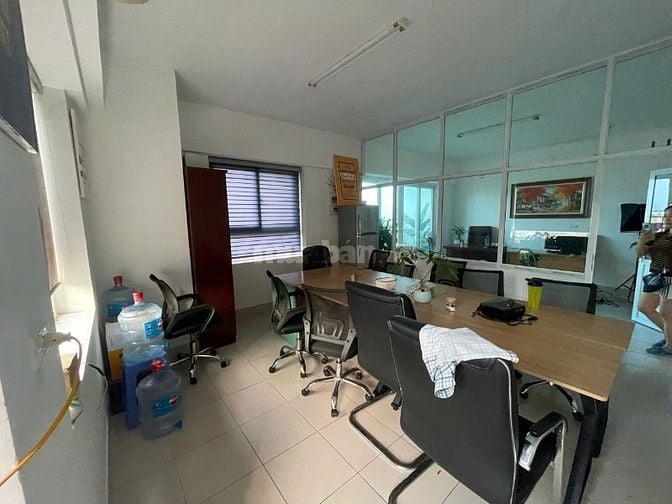 Bán căn hộ chung cư số 165 phố Thái Hà, nhà đẹp, căn góc 3 mặt thoáng. Bán căn hộ chung cư số 165 phố Thái Hà, nhà đẹp, căn góc 3 mặt thoáng.