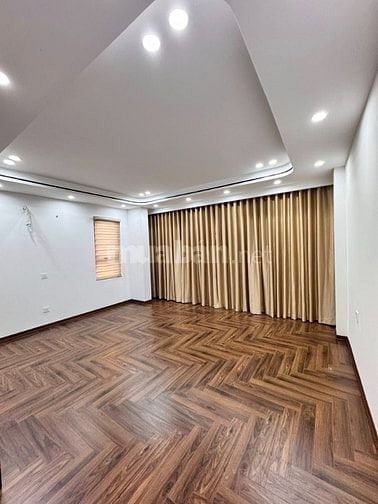Nhà Trần Duy Hưng, 45m x6T-MT 5M-KD-Ở Luôn-Ngõ Thông-Gara Ô Tô-Sầm Uất