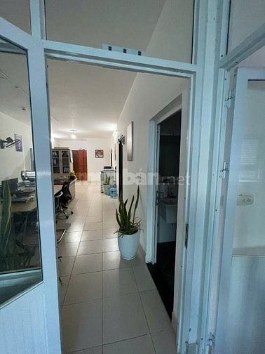 Bán căn hộ chung cư số 165 phố Thái Hà, nhà đẹp, căn góc 3 mặt thoáng. Bán căn hộ chung cư số 165 phố Thái Hà, nhà đẹp, căn góc 3 mặt thoáng.