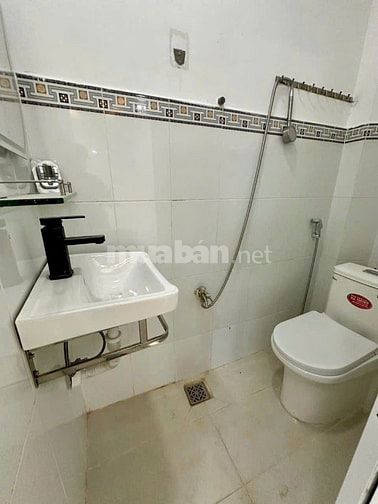 Nhà Lửng lầu sổ hồng riêng p10 Quận 8