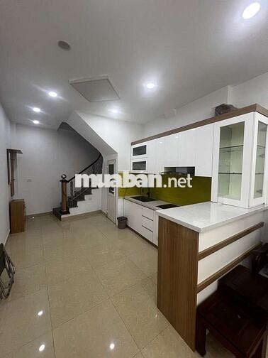 Bán nhà đẹp ở ngay full nội thất Đống Đa