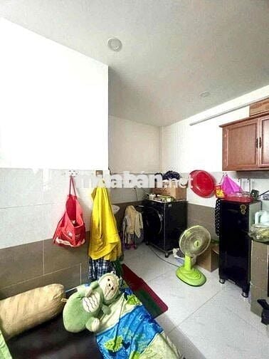 Nhà Hẻm Chiến Lược (4x10m) 1 Lầu 2 Phòng - 2 WC . Hẻm Xe Hơi