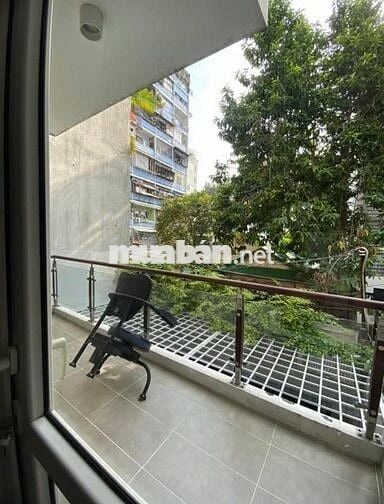 NGANG 6M KHU SANG TRỌNG CÓ SÂN VƯỜN THOÁNG MÁT TRUNG TÂM Q3