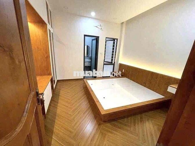 Cho thuê Nguyên căn, Trệt, Lửng, 4 Lầu, ST, Phạm Văn Chiêu, Gò Vấp