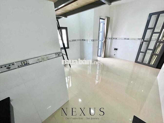 PHÒNG 30m2 SẴN MÁY LẠNH, TỦ LẠNH, NGAY DƯƠNG QUẢNG HÀM, GẦN VLU