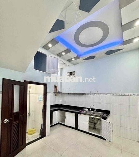 Nhà 4x11m 2Lầu ST (3PN 3WC) Hẻm Ôtô. Bình Trị Đông. Bình Tân