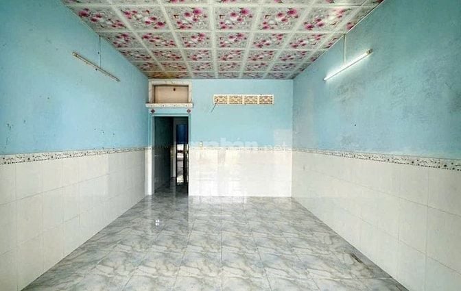 Ông Tư cần tiền nên bán nhà 150m2 ở Tân Thông Hội - Củ Chi. 900 triệu