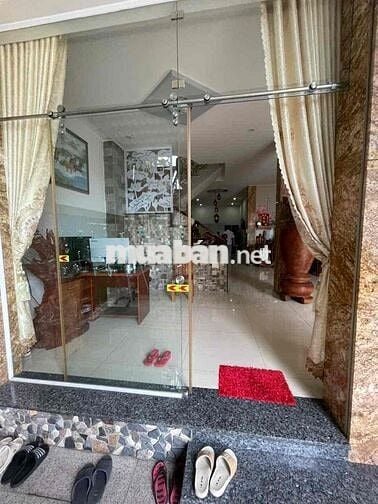 Cho thuê mặt bằng biệt thự mini nằm ngay trung tâm Thủ Dầu Một