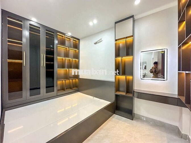 - BÁN NHÀ ĐẸP SỔ HỒNG RIÊNG HẺM 1834 LÔ NHÌ CÁCH HUỲNH TẤN PHÁT - 10M