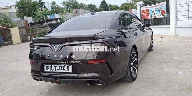 VinFast Lux A2.0 2019 2.0 AT - 57000 km
