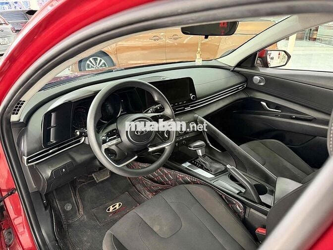 Hyundai Elantra 1.6AT 2022 màu đỏ