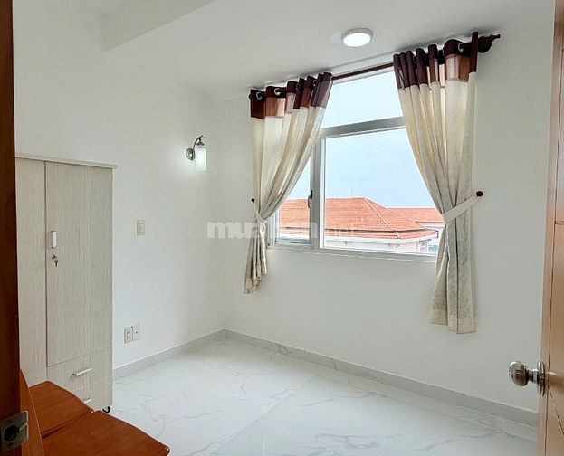 Chính chủ căn 82m2 Hoàng Kim Thế Gia, sổ hồng sẵn, nhà mới, nội thất