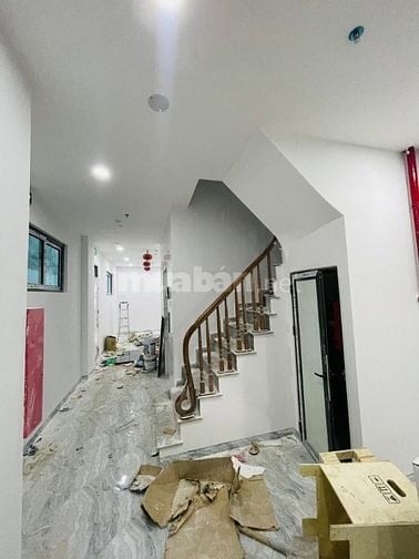 Toà CCMN Ngọc Hồi - THANH TRÌ - Hà Nội 75m2 - 6 tầng 10 phòng kk 