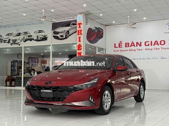 Hyundai Elantra 1.6AT 2022 màu đỏ