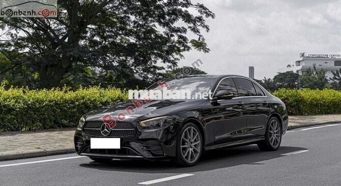 Mercedes Benz E300 AMG 2021 - 1 Tỷ 789 Triệu
