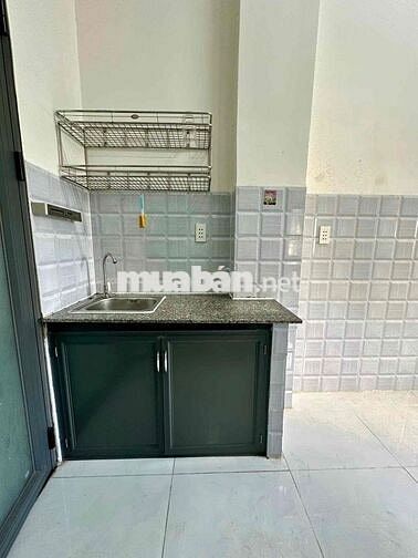 10 Bước Sang Hutech, Điện Nước Rẻ, Nhà Ít Khi Trống, Sát Metro Q1