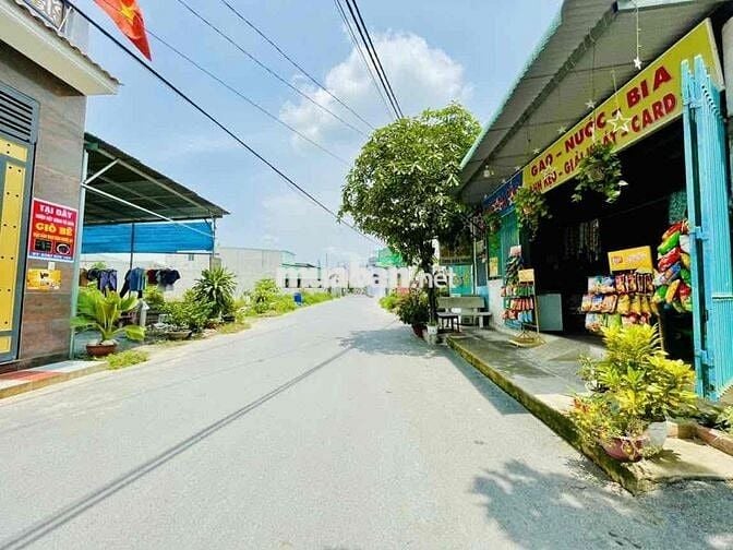 Nhà nguyên căn 2 phòng ngủ mới đường Thân Nhân Trung, Trảng Dài