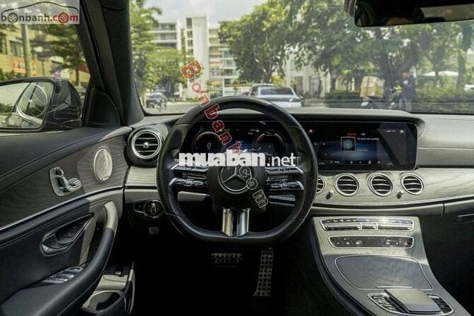 Mercedes Benz E300 AMG 2021 - 1 Tỷ 789 Triệu