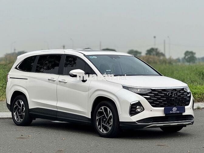 Hyundai Custin 2023 Cao Cấp 2.0T - 20000 km