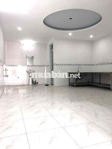 Nhà nguyên căn 2 phòng ngủ mới đường Thân Nhân Trung, Trảng Dài