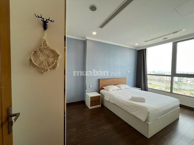 Giá chỉ 25tr, Cho thuê ngay CC 1PN, 1VS 53.7M2 VinhomesCentral BThanh