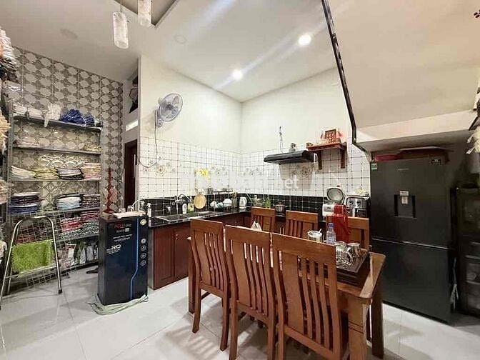 Bán nhà hẻm xe hơi,ngang 5 xây 4 tầng,hơn 10 tỷ,Lê Văn Thọ,Gò Vấp