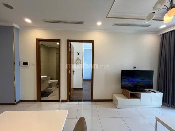 Giá chỉ 25tr, Cho thuê ngay CC 1PN, 1VS 53.7M2 VinhomesCentral BThanh