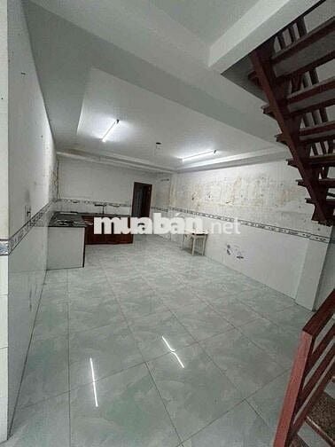 Nhà sieu rong 4 phòng Hẻm 30/4 giá tốt