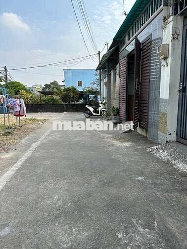 NHÀ 3 TẦNG GẦN GẦN CHỢ LINH XUÂN DT 60M2 GIÁ 4 TỶ xx