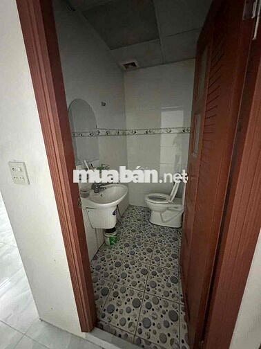Nhà sieu rong 4 phòng Hẻm 30/4 giá tốt