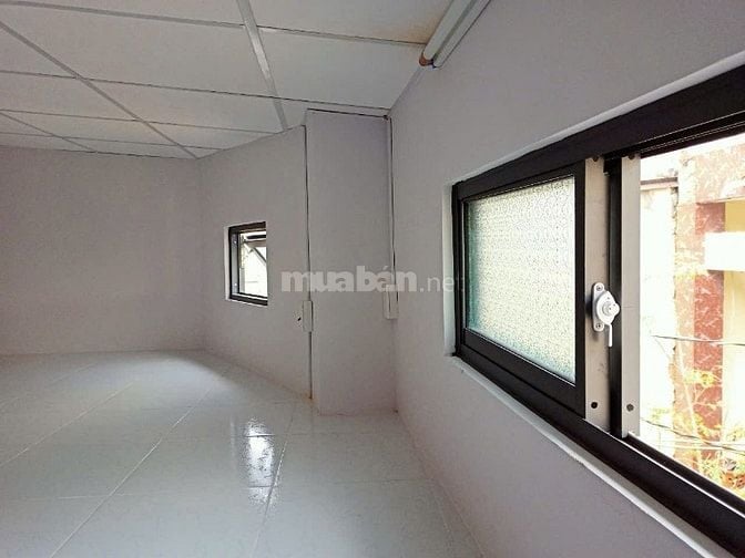Bán nhà hẻm 1036 Cách Mạng Tháng 8, P5, Tân Bình, DT 22m2, giá 1,82tỷ