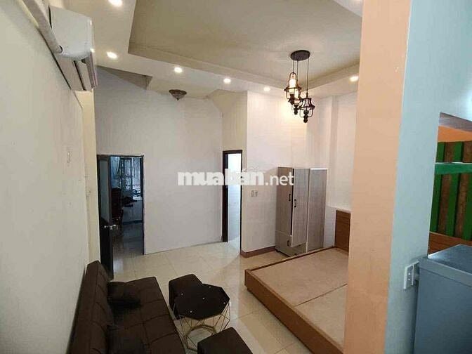 CHO THUÊ CĂN HỘ TÁCH BẾP TRANG BỊ FULL NỘI THẤT Ở GIA ĐÌNH TRẺ NHÓM SV
