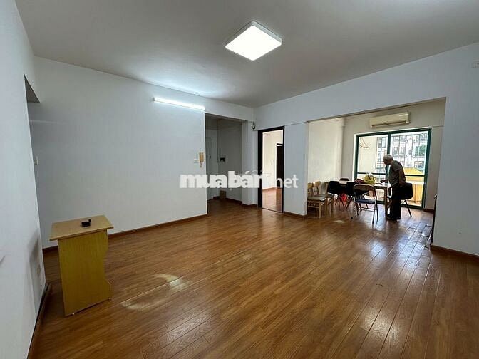 Cho thuê CT4 Sudico Mỹ Đình Sông Đà 110m2 3PN đồ cơ bản chỉ 13,5tr/th