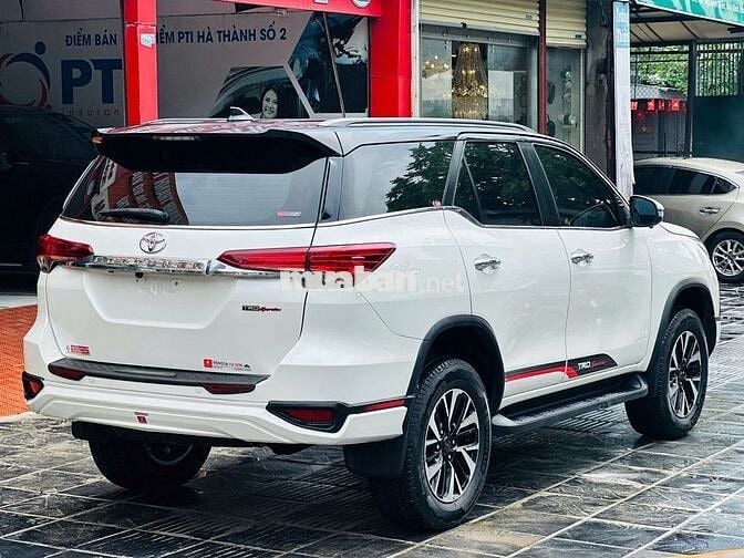 Toyota Fortuner TRD 2019 màu trắng, 86000 km