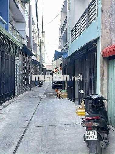 HẺM Ô TÔ TẢI THÔNG SUỐT KINH DOANH SẦM UẤT