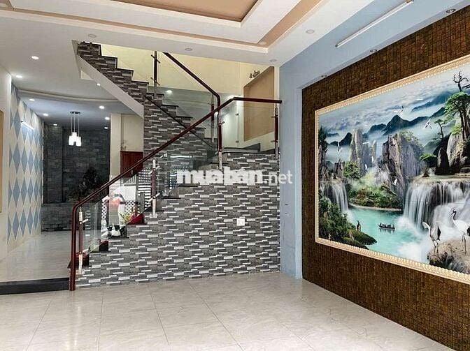 NHÀ 3 TẦNG GẦN GẦN CHỢ LINH XUÂN DT 60M2 GIÁ 4 TỶ xx