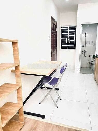 Phòng trọ studio giá rẻ cửa sổ lớn thoáng ngay trung tâm Quận 7