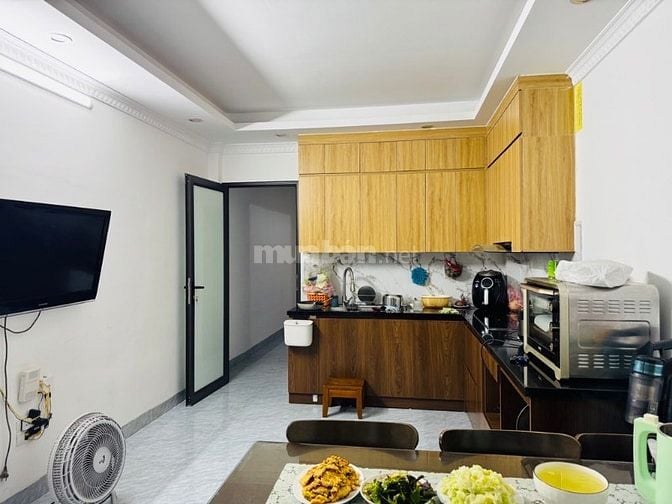 NHÀ ĐẸP LONG LANH – Ở NGAY – THẠCH BÀN LONG BIÊN 💥 37m² – NHỈNH 8 TỶ 